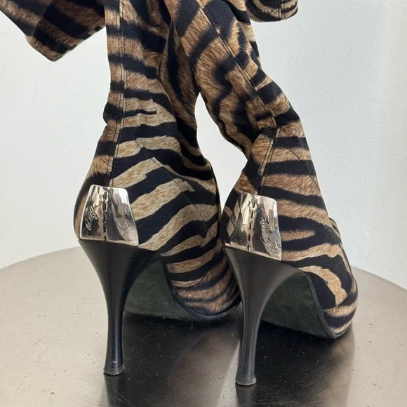Y2K Zebra Print Women's Boots - Picture 2 of 3